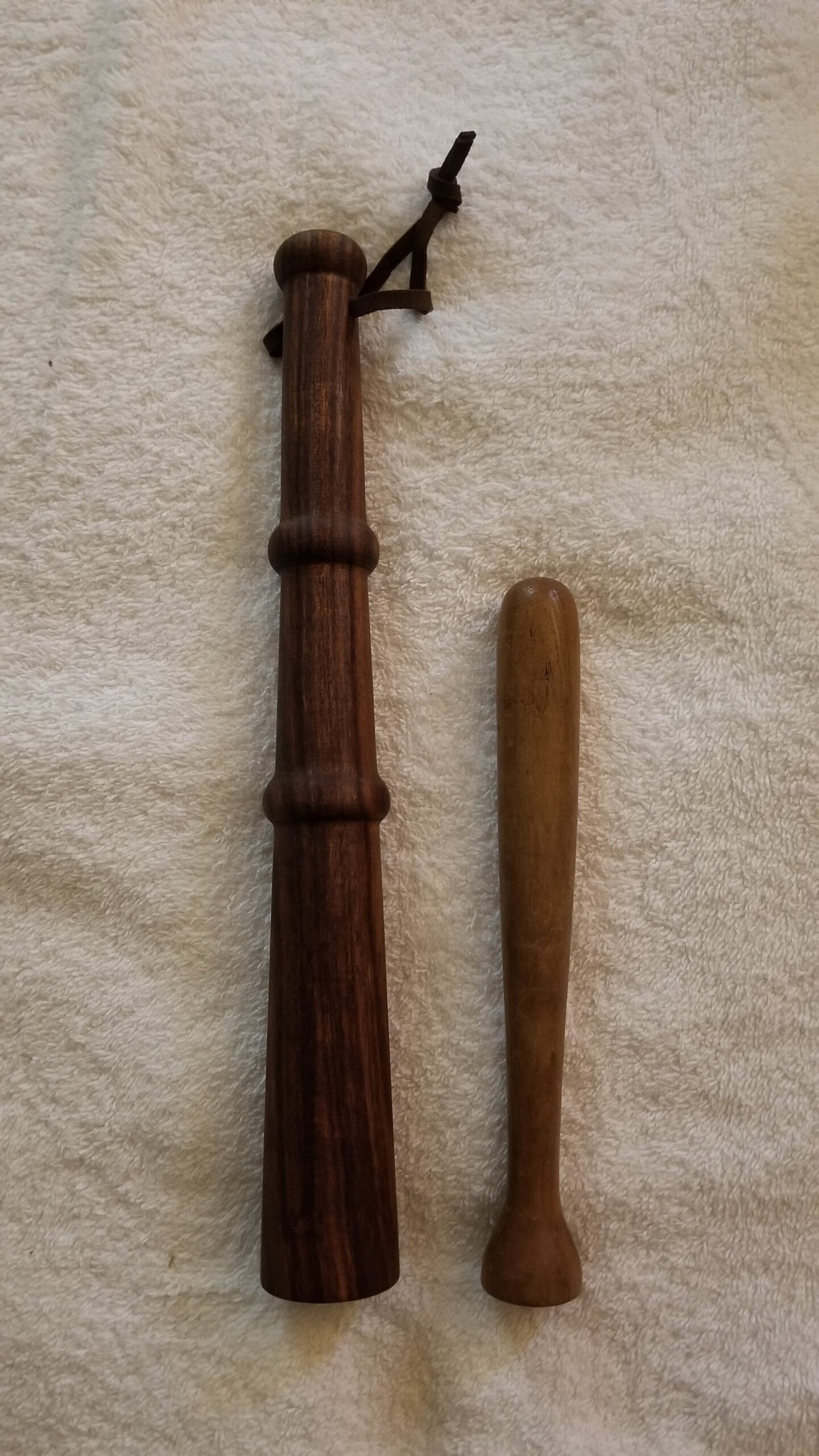 Acacia wood muddler made by Vitki